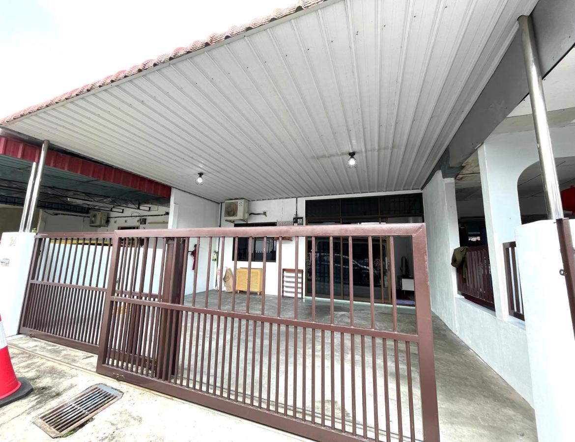Heritage Cozy Entire 3 Bedroom House At Kijang Alma Bukit Mertajam Ngoại thất bức ảnh